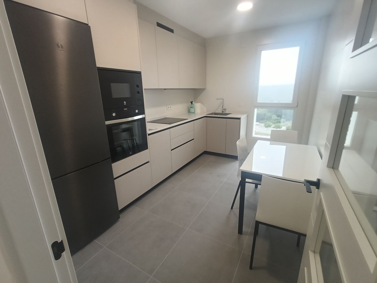 Piso en Calle Círculo das Artes 